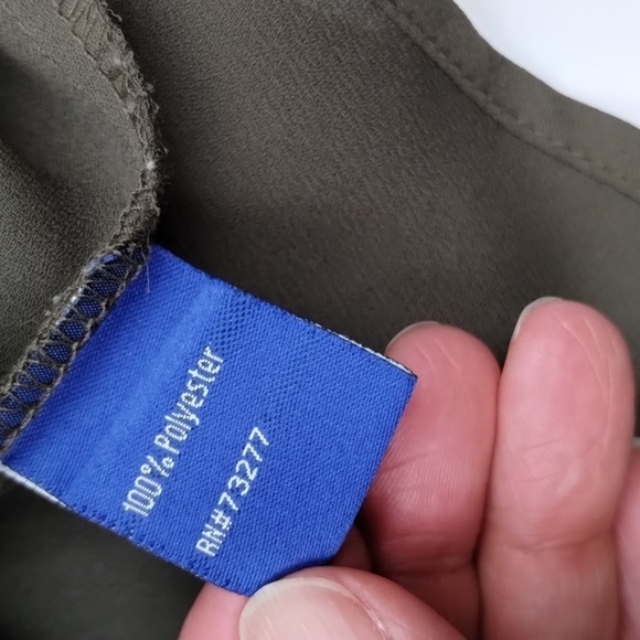 Apt. 9 Army Green Blouse Size Medium Pearl Neck Detail Short Sleeve - Picture 9 of 11